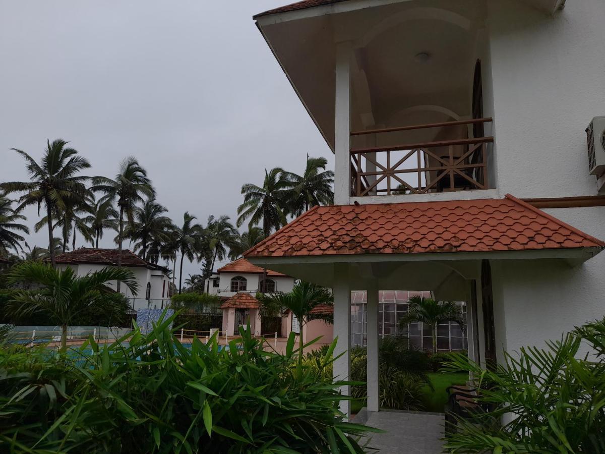 Nanu Beach Resort & Spa Betalbatim Exterior photo